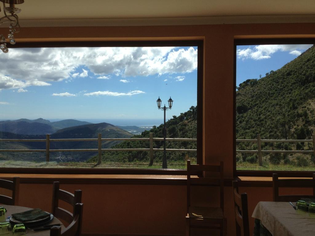Agriturismo Collecammino Villa Lenola Exteriör bild
